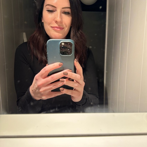 Meet your Posher, Rachel - Picture 2 of 2